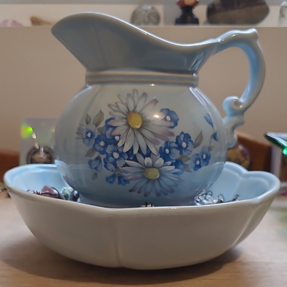 Mccoy Pitcher And Bowl - Vintage